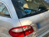 Gebraucht Mercedes E320 204 PS (150 kW) 2003 Silber Kombi