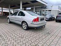 Gebraucht Volvo S60 163 PS (119 kW) 2002 Silber Limousine