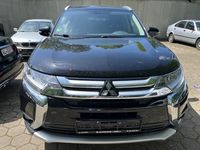 gebraucht Mitsubishi Outlander 2.2 DI-D 4WD Automatik SUV-Star+ S...