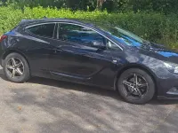 Gebraucht Opel Astra GTC Active 165 PS (121 kW) 2013 Schwarz Coupé