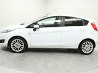 Gebraucht Ford Fiesta Titanium 97 PS (71 kW) 2013 Weiß Limousine