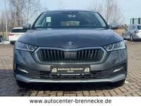 Gebraucht Skoda Octavia Scout 4x4 200 PS (147 kW) 2022 Graphite grey Kombi