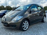 Gebraucht Mercedes A160 95 PS (69 kW) 2011 Gold Limousine