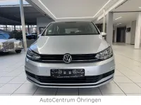 Gebraucht VW Touran Trendline 110 PS (80 kW) 2018 Silber Van / Kleinbus