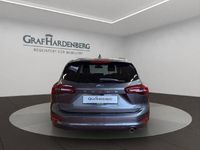 Neu Ford Focus Titanium 125 PS (91 kW) 2025 Magneticgrau (metallic) Kombi