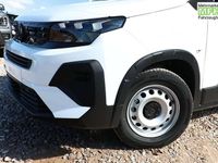 Neu Peugeot Rifter Active 102 PS (75 kW) 2025 Kaolin weiß uni Van / Kleinbus