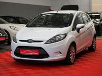 Gebraucht Ford Fiesta Trend 60 PS (44 kW) 2012 Weiß Kleinwagen