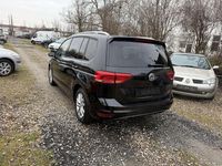 Gebraucht VW Touran Comfortline 150 PS (110 kW) 2016 Deep black perleffekt Van / Kleinbus