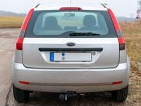 Gebraucht Ford Fiesta Trend 80 PS (58 kW) 2003 Silber Limousine