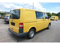 Gebraucht VW T5 84 PS (61 kW) 2011 Ginstergelb r1032 Van