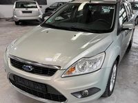 Gebraucht Ford Focus Ghia 115 PS (84 kW) 2009 Grau Kombi