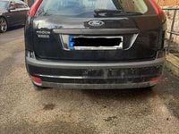 Gebraucht Ford Focus 101 PS (74 kW) 2005 Schwarz Kleinwagen