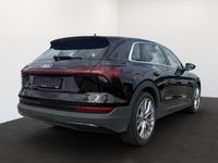 Używany Audi e-tron Comfort 230 kW (313 KM) 2022 Czarny SUV
