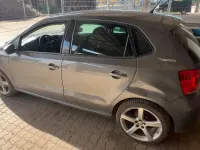 Gebraucht VW Polo 70 PS (51 kW) 2010 Grau Kleinwagen