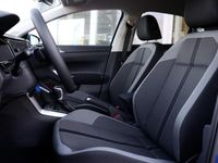 Gebraucht VW Polo Style 95 PS (69 kW) 2024 Reef blue (blau) Limousine