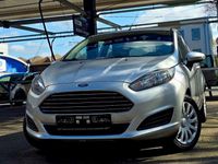 Gebraucht Ford Fiesta Trend 75 PS (55 kW) 2014 Silber Kleinwagen