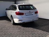 Gebraucht BMW 330 Luxury Line 258 PS (189 kW) 2016 Mineralweiss Kombi
