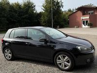 Gebraucht VW Golf VI 105 PS (77 kW) 2012 Schwarz Kleinwagen