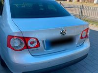 Gebraucht VW Jetta 116 PS (85 kW) 2007 Silber Limousine