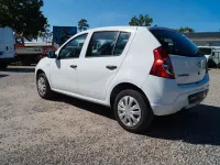 Gebraucht Dacia Sandero Basis 75 PS (55 kW) 2012 Weiß Limousine