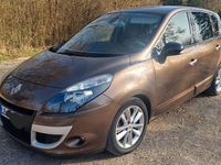 Gebraucht Renault Scénic III Dynamique 150 PS (110 kW) 2011 Braun Van / Kleinbus