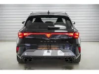 Gebraucht Cupra Leon 333 PS (244 kW) 2025 Midnight black metallic (0e) (metallic) Kombi