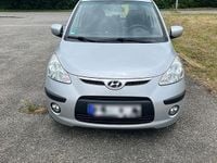 Gebraucht Hyundai i10 67 PS (49 kW) 2009 Silber Kleinwagen