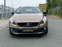Gebraucht Volvo V40 CC You! 120 PS (88 kW) 2015 Braun Kombi
