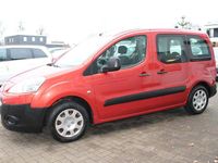 Gebraucht Peugeot Partner Tepee Tendance 90 PS (66 kW) 2010 Rot Van / Kleinbus