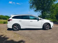 Gebraucht Ford Focus ST 250 PS (183 kW) 2014 Weiß Kombi