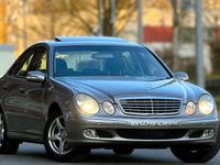 Gebraucht Mercedes E220 150 PS (110 kW) 2003 Silber Limousine