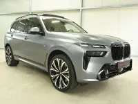 Gebraucht BMW X7 M Sport 352 PS (258 kW) 2025 Grau SUV