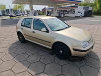 Gebraucht VW Golf IV 105 PS (77 kW) 2001 Gold Limousine