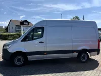 Gebraucht Mercedes Sprinter 150 PS (110 kW) 2022 Silber Van