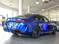Neu BMW M5 Performance 727 PS (534 kW) 2025 Blau Limousine