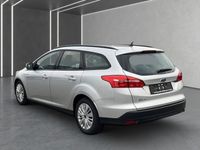 Gebraucht Ford Focus Trend 120 PS (88 kW) 2018 Polarsilber metallic Kombi
