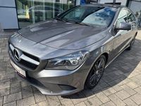 Gebraucht Mercedes CLA200 Shooting Brake 156 PS (114 kW) 2016 Grau Kombi