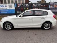 Gebraucht BMW 116 116 PS (85 kW) 2011 Weiß Kleinwagen