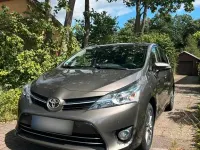 Gebraucht Toyota Verso Comfort 132 PS (97 kW) 2017 Grau Van / Kleinbus