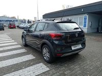 Gebraucht Dacia Sandero Comfort 101 PS (74 kW) 2022 Grau Kleinwagen