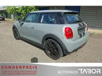 Gebraucht Mini ONE 75 PS (55 kW) 2017 Moonwalk grey Kleinwagen