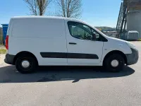 Used Citroën Berlingo 98 HP (72 kW) 2010 White Minivan