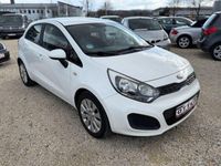 Gebraucht Kia Rio Edition 7 109 PS (80 kW) 2011 Weiß Limousine