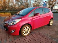 Gebraucht Hyundai ix20 90 PS (66 kW) 2013 Rot Kleinwagen