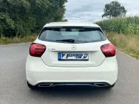 Gebraucht Mercedes A180 Urban 122 PS (89 kW) 2016 Weiß Kleinwagen