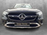 Gebraucht Mercedes GLC220 197 PS (144 kW) 2024 Schwarz SUV
