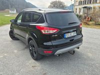 Gebraucht Ford Kuga Titanium 150 PS (110 kW) 2016 Schwarz SUV