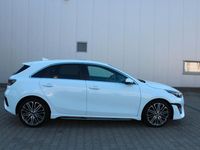 Gebraucht Kia Ceed GT GT-Line 160 PS (117 kW) 2023 Weiß Limousine