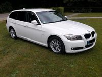 Gebraucht BMW 320 184 PS (135 kW) 2011 Weiß Kombi