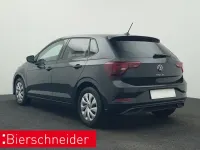 Gebraucht VW Polo Life 95 PS (69 kW) 2023 Schwarz Kleinwagen